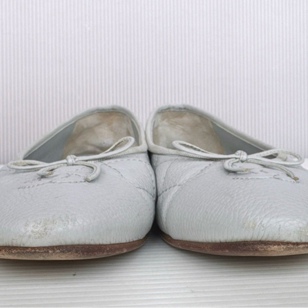 CHANEL Light Gray Quilted Leather Ballet Flats 37.5 - Picture 6 of 8
